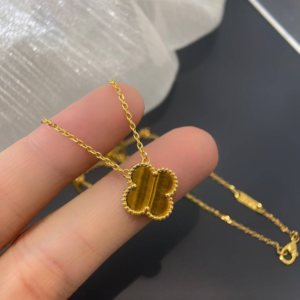 van cleef & arpels necklace