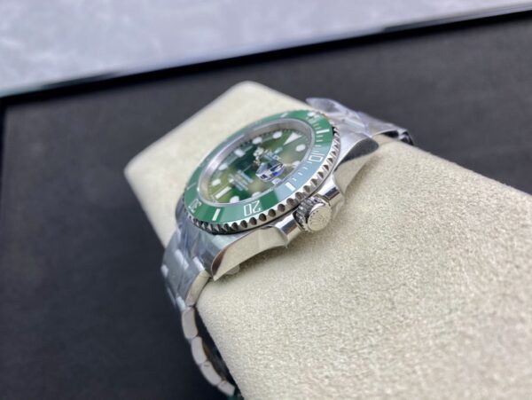 rolex submariner oystersteel strap green