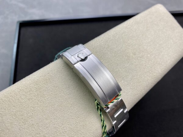 rolex submariner oystersteel strap green