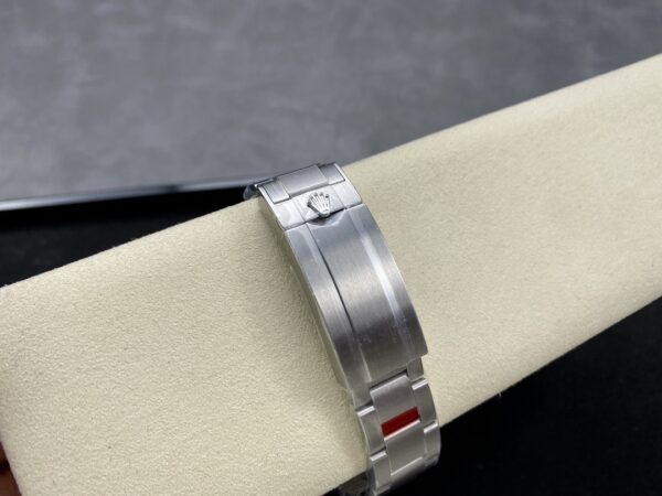 rolex submariner oystersteel strap green