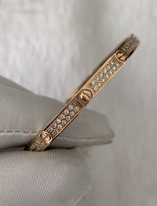Screenshot Cartier Love Bracelet Narrow version Full Paved