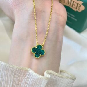van cleef & arpels necklace malachite