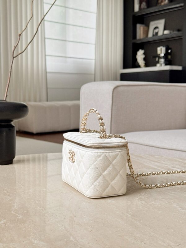 chanel 26s long vanity with chain grained shiny calfskin
