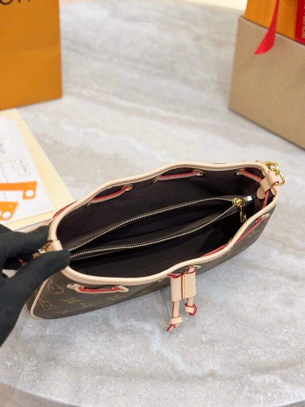 lv nano frivole m29537