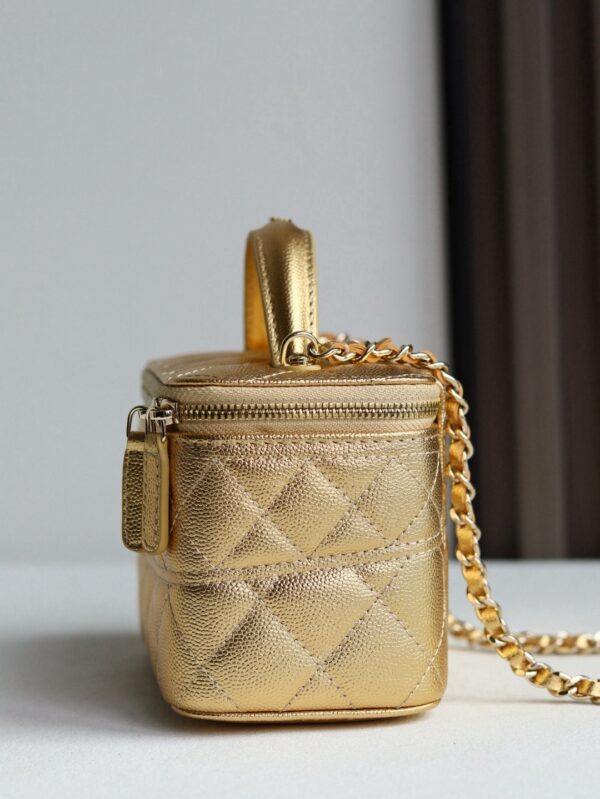 chanel 25c vanity bag