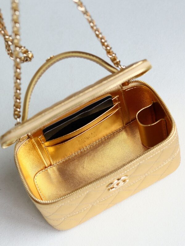 chanel 25c vanity bag