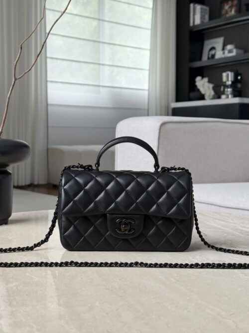 chanel 22 mini flap bag with top handle lambskin soblack