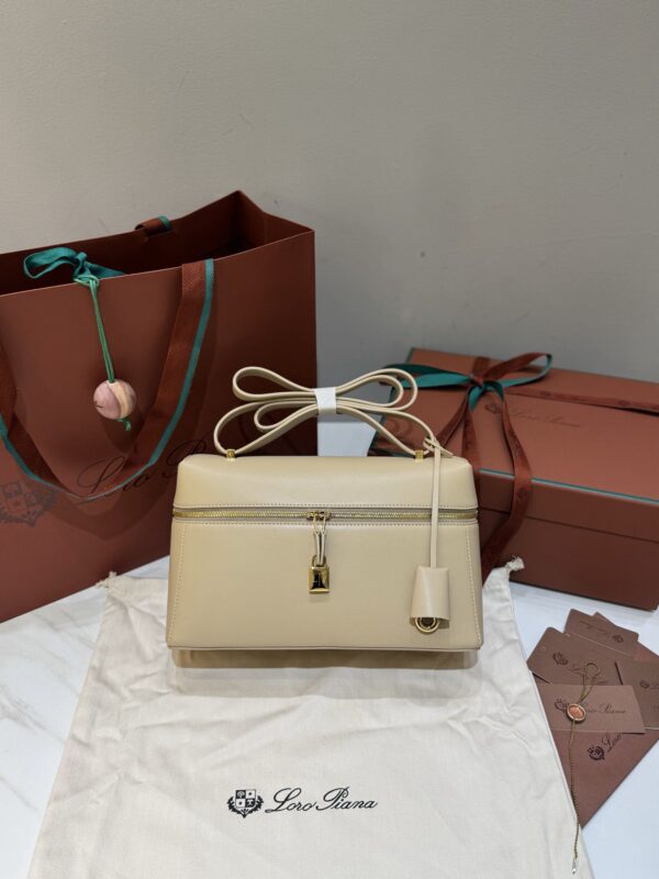 LP Extra Bag L27 Smooth Calfskin