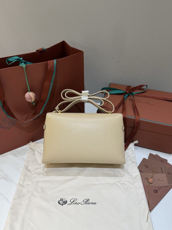 LP Extra Bag L27 Smooth Calfskin
