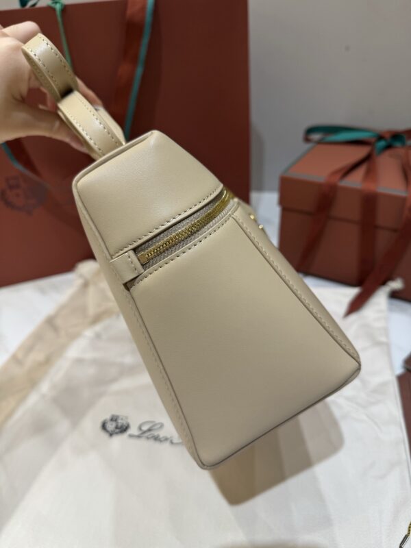 LP Extra Bag L27 Smooth Calfskin
