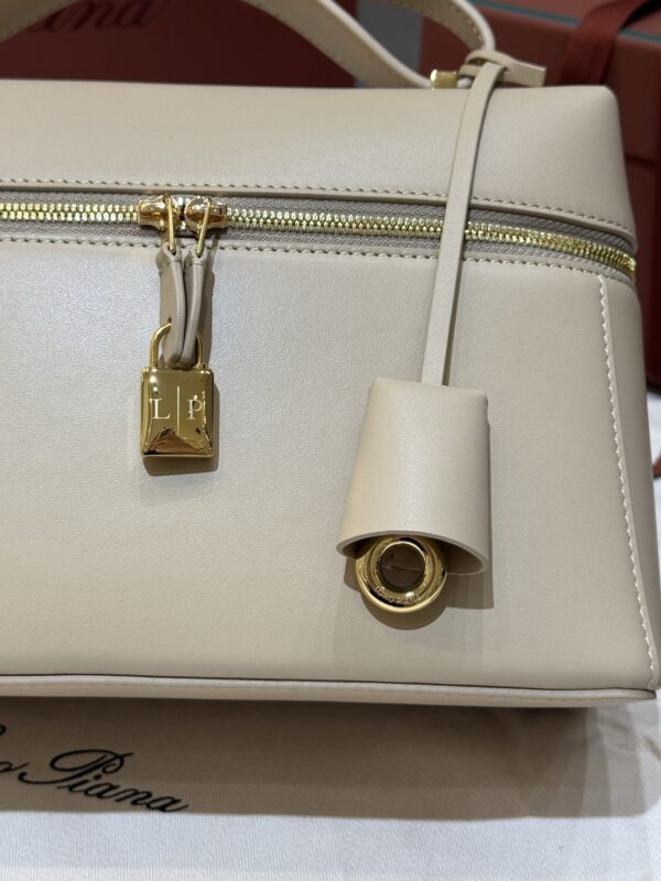LP Extra Bag L27 Smooth Calfskin