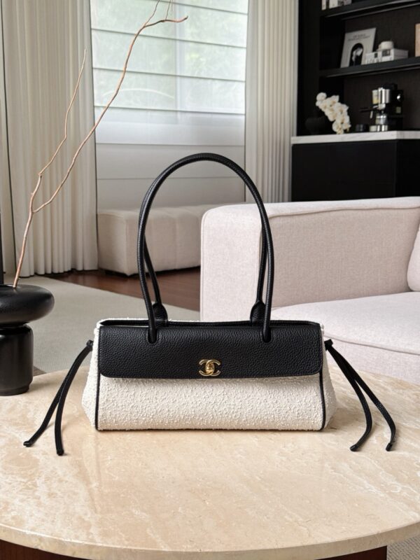 CHANEL Small Shopping Bag Grained Calfskin Boucle