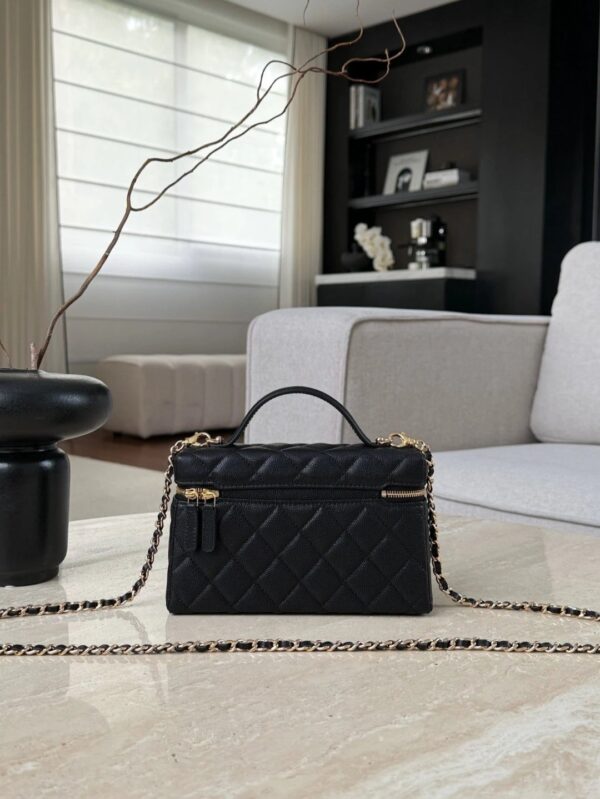 CHANEL 26C Vanity with chain