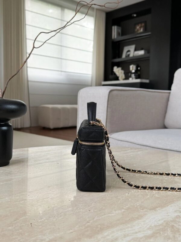 CHANEL 26C Vanity with chain