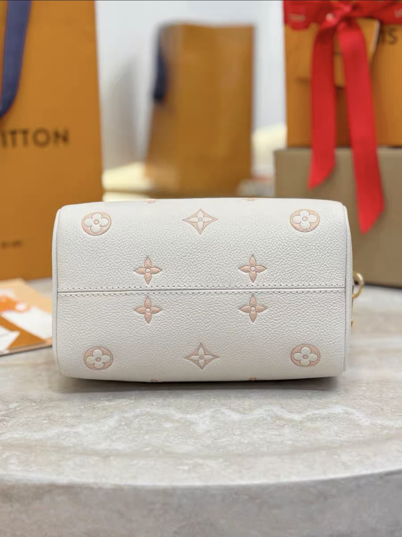 Screenshot LV Strawberry Milk Collection - 图片 5