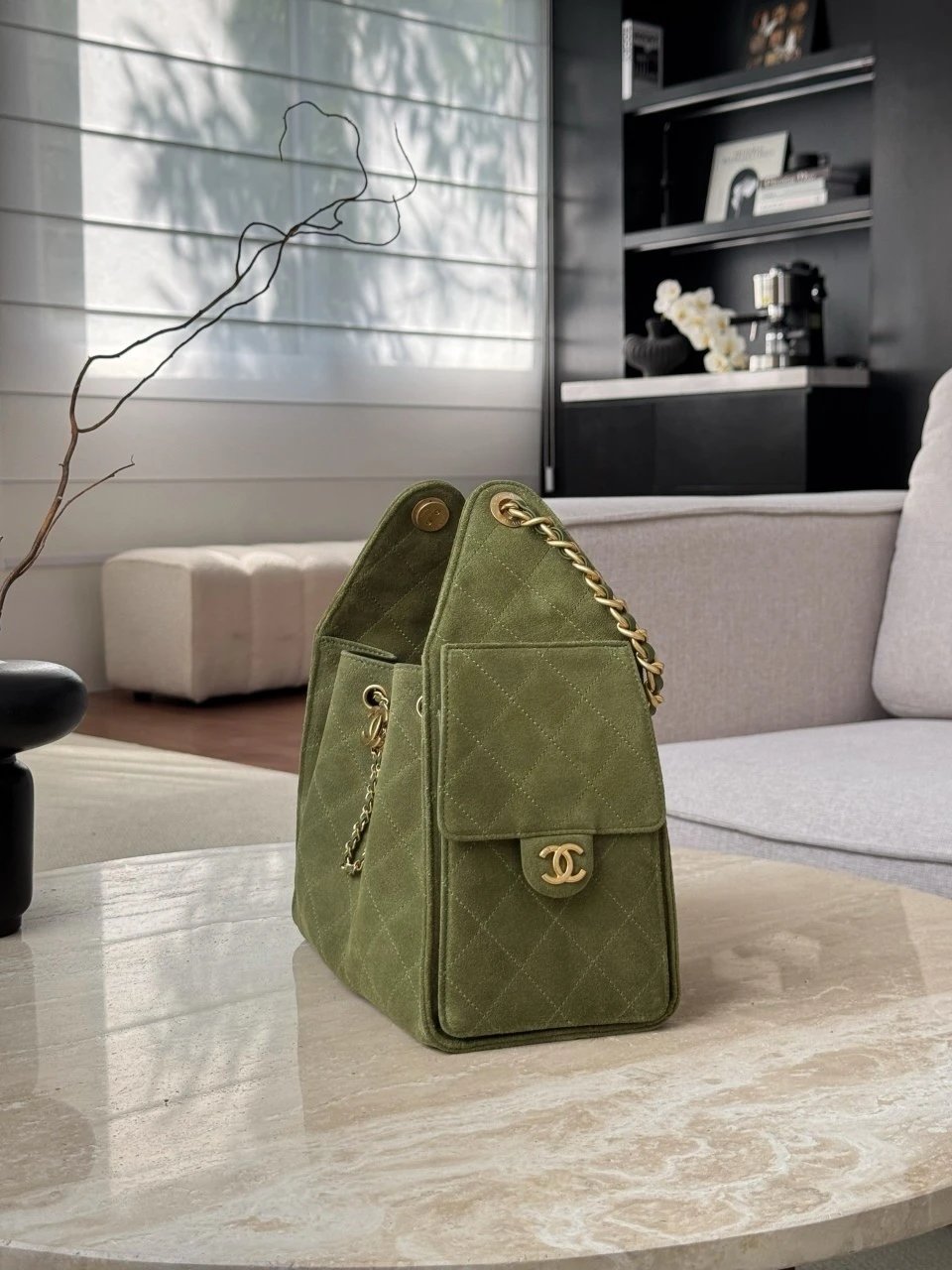 IMG_0673 CHANEL 25 Hobo Bag Suede-Grass Green - 图片 3