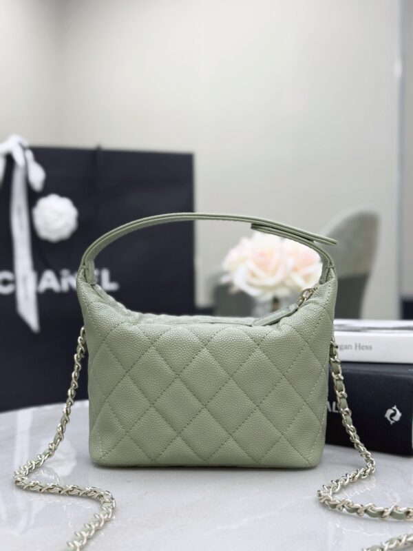 CHANEL 25B Handbag