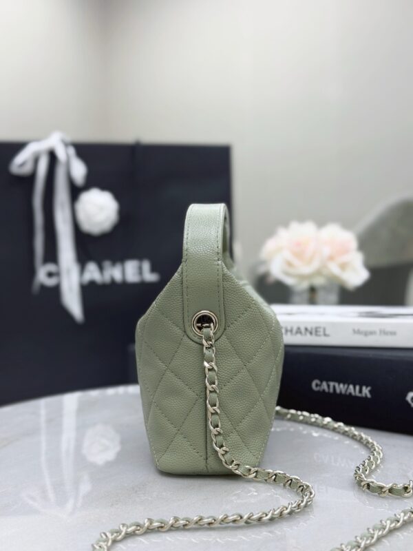 CHANEL 25B Handbag