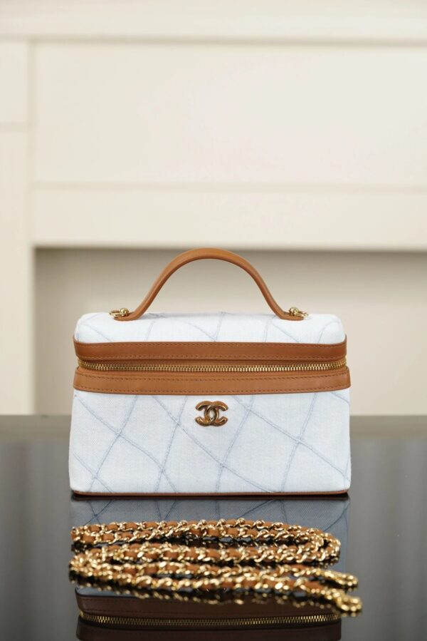 CHANEL Washed Denim Calfskin Vanity Case With Chain Blue Brown