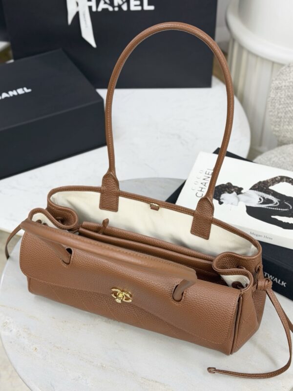 CHANEL Small Shopping Bag Grained Calfskin