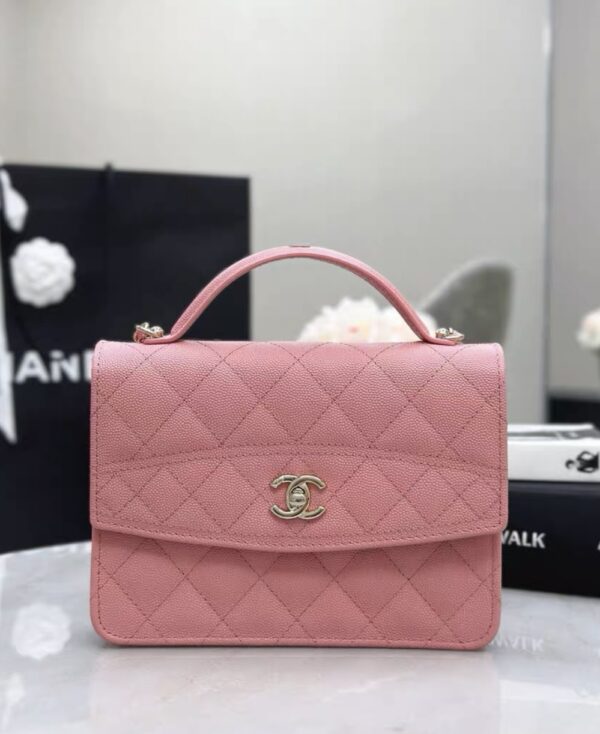 CHANEL 25C Caviar chain backpack