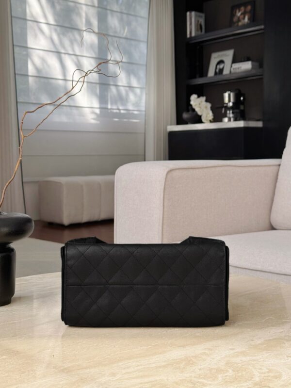 CHANEL 25C Hobo Bag In Black