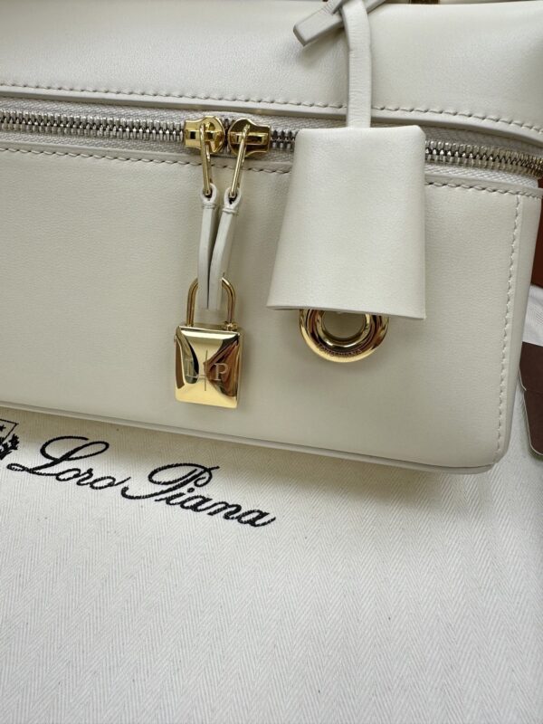 LP Extra Bag L23 Calfskin