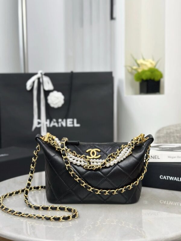 CHANEL 26C Peral shiny lambskin hobo bag