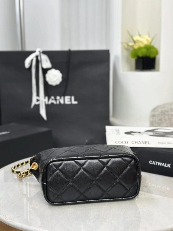 chanel 26c peral shiny lambskin hobo bag