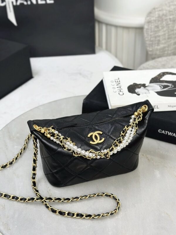 CHANEL 26C Peral shiny lambskin hobo bag