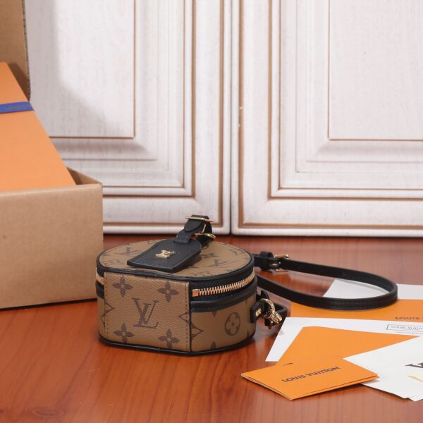 LV Mini Boite Chapeau M68276