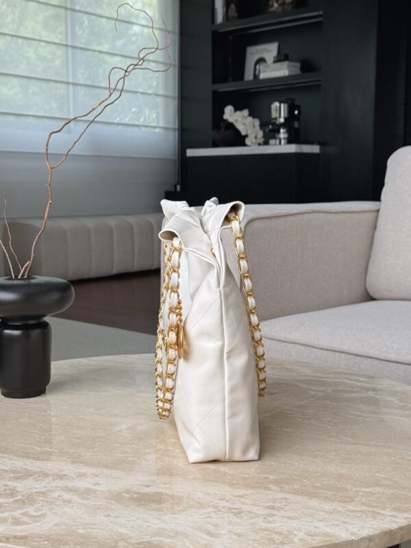 CHANEL Shiny Calfskin Quilted 22bag White
