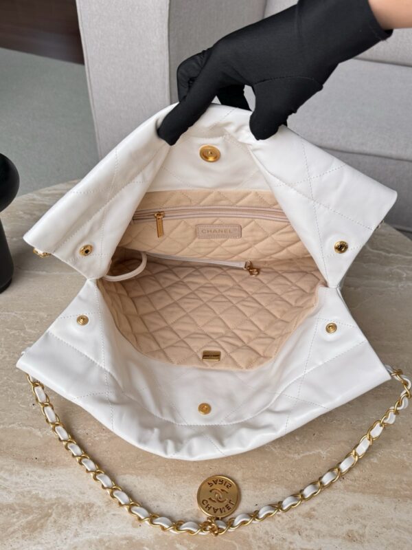 CHANEL Shiny Calfskin Quilted 22bag White