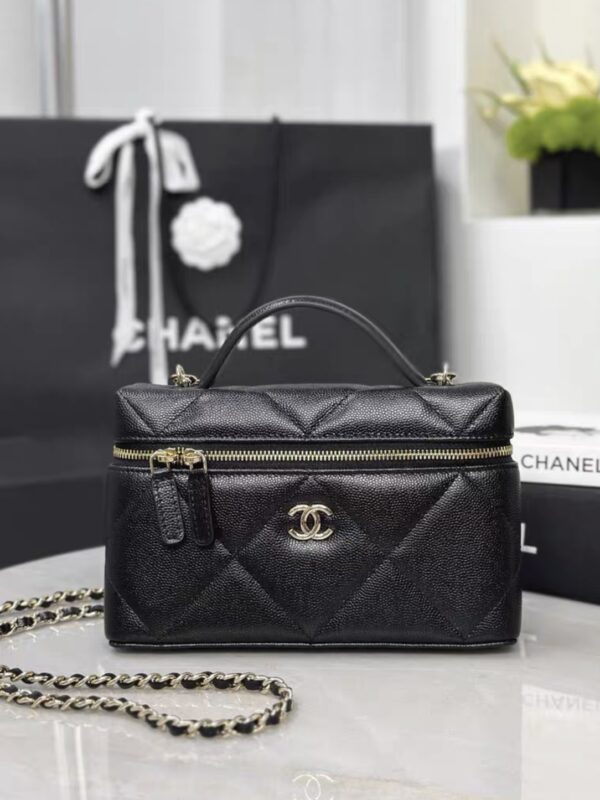 CHANEL 25K Vanity with chain – Grained calfskin
