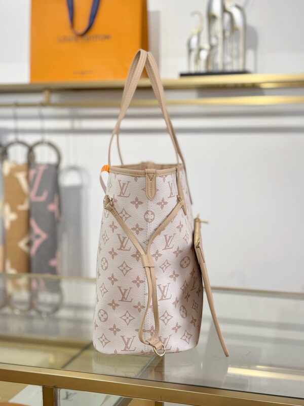 LV Neverfull MM M25665