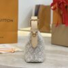 LV POCHETTE HILLS M29879
