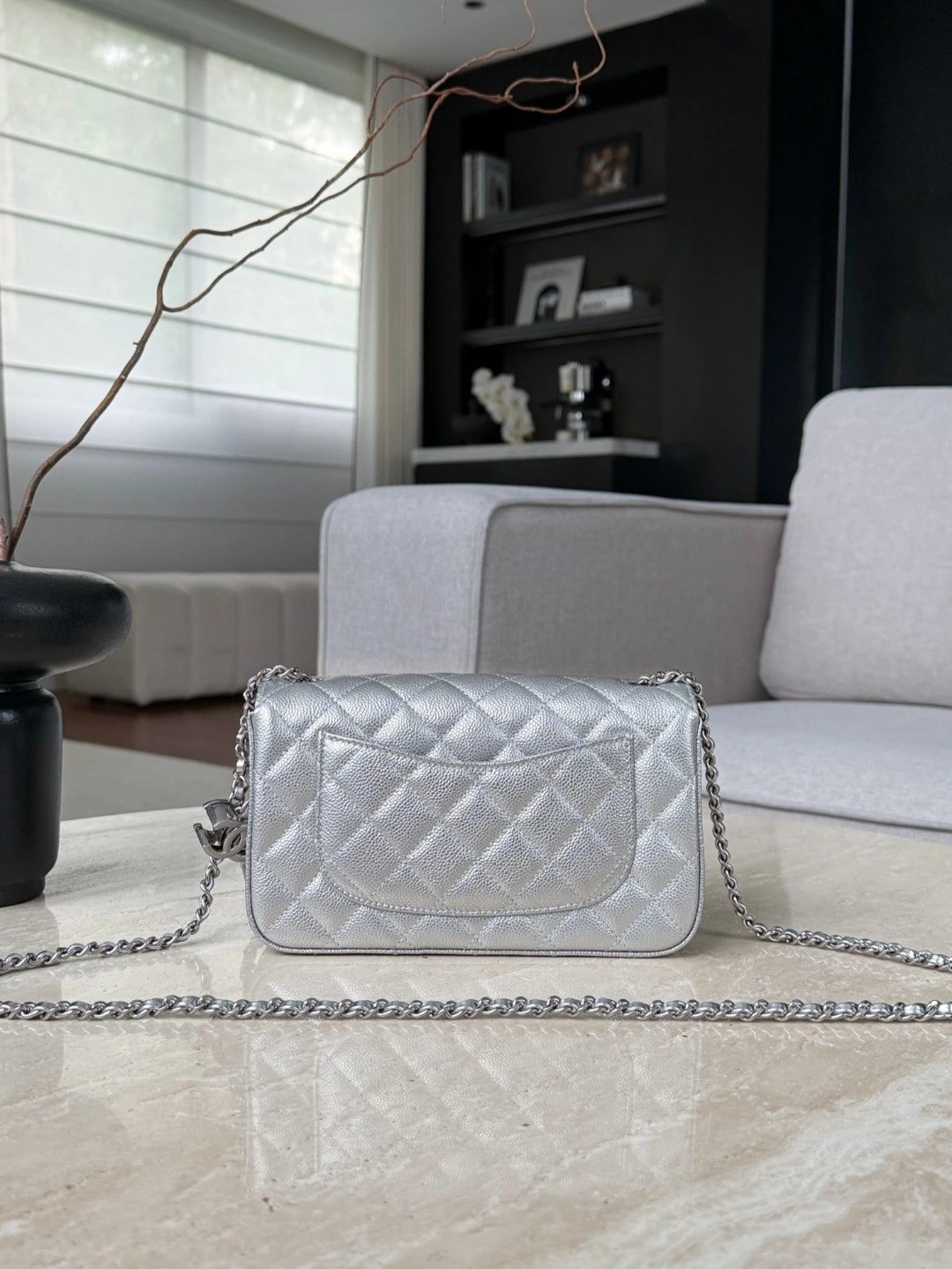 IMG_2039 CHANEL Metallic Caviar Quilted Mini Rectangular CC Slide Flap Silver - 图片 3