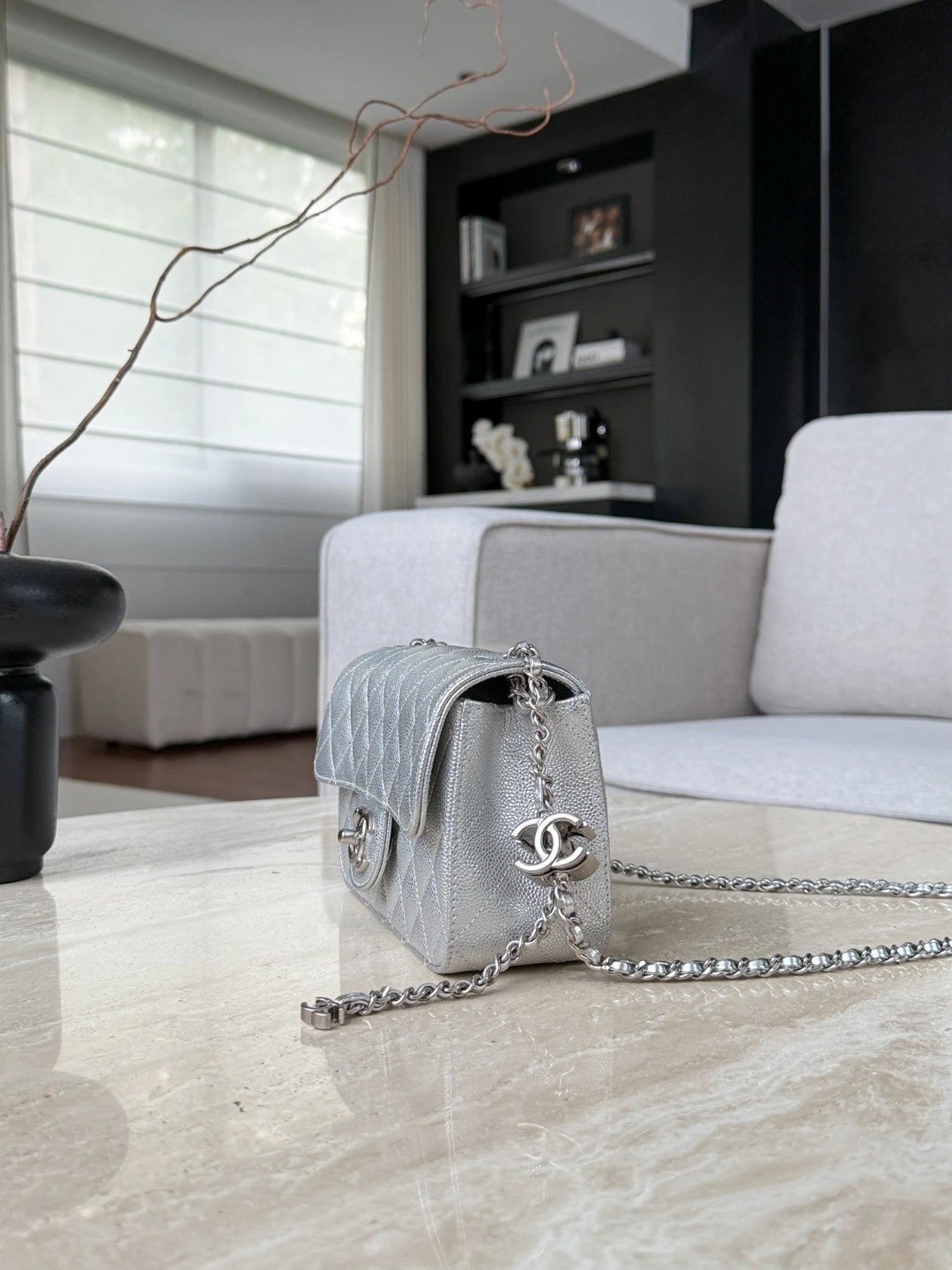 IMG_2040 CHANEL Metallic Caviar Quilted Mini Rectangular CC Slide Flap Silver - 图片 4