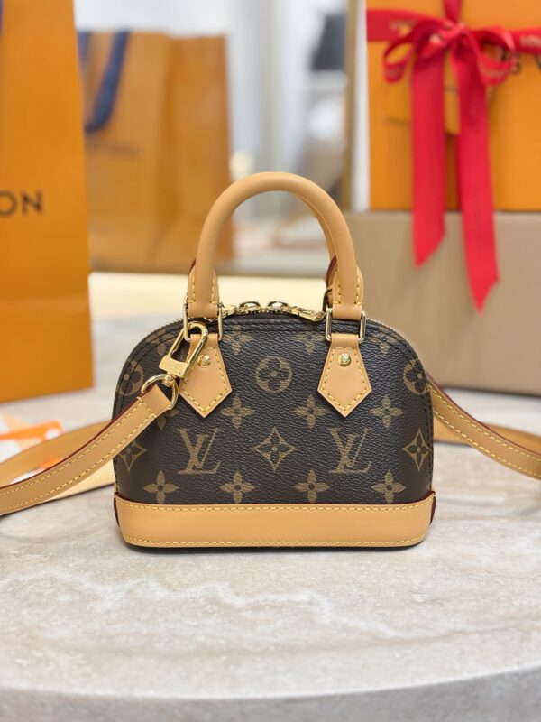 LV Alma BB M82717