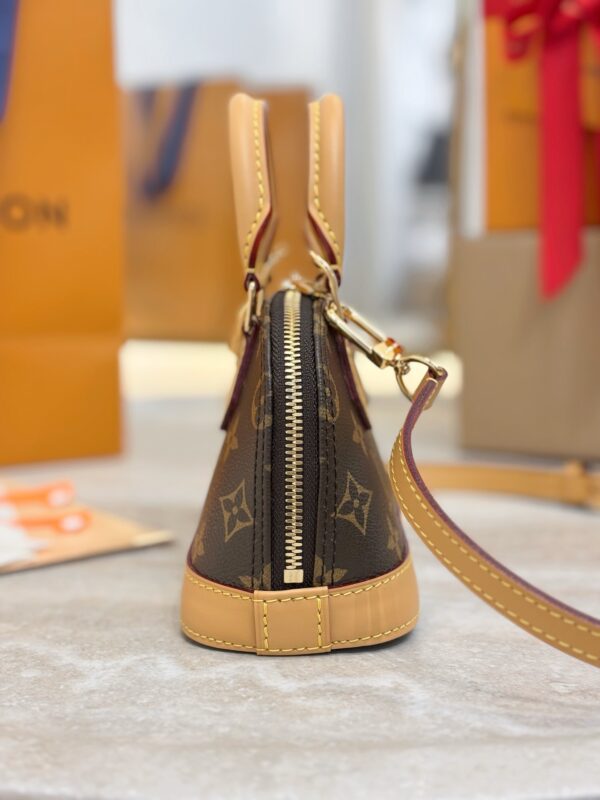 LV Alma BB M82717