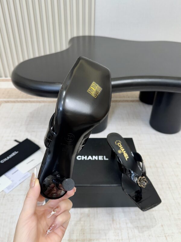 CHANEL Crocodile Embossed Patent Calfskin Mules