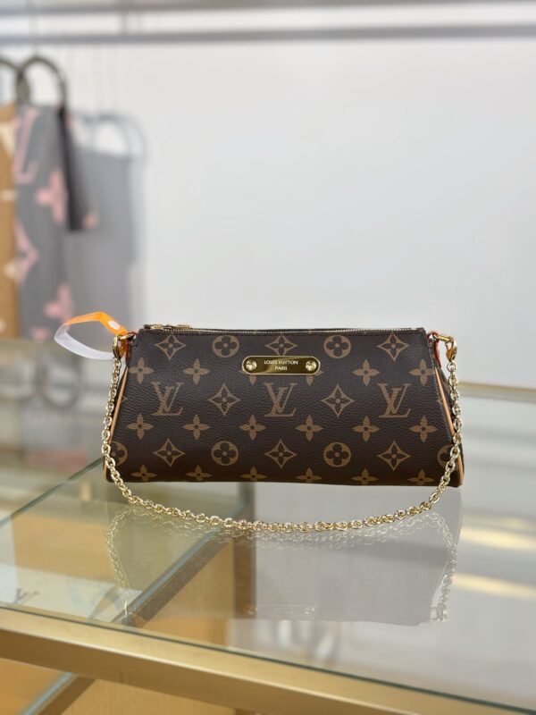 LV Pochette EVA M13567