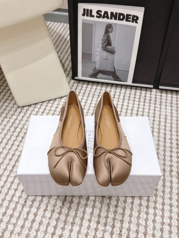 Maison Margiela Tabi Ballet Flats