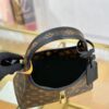 LV The Drop Hobo Small M12940