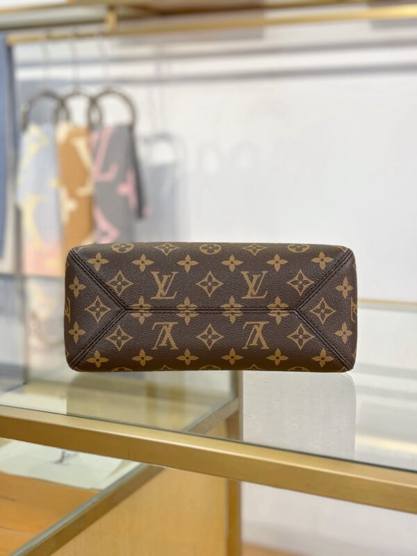 LV The Drop Hobo Small M12940