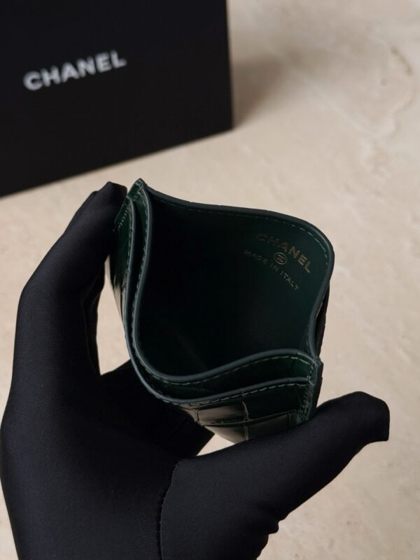 CHANEL Calfskin Crocodile Embossed Crococo Card Holder