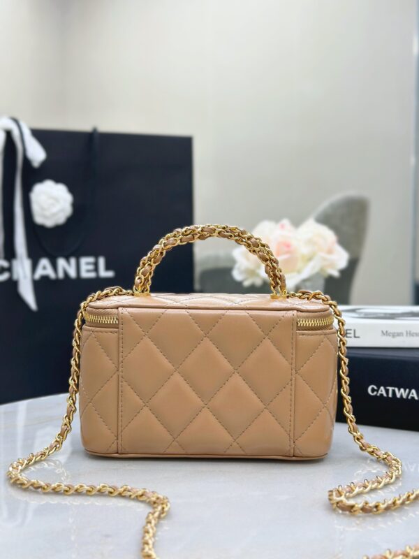 CHANEL 24B Handle Vanity Bag