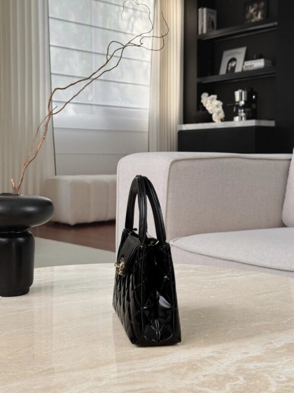 CHANEL Mirror calfskin Kelly Handle Bag