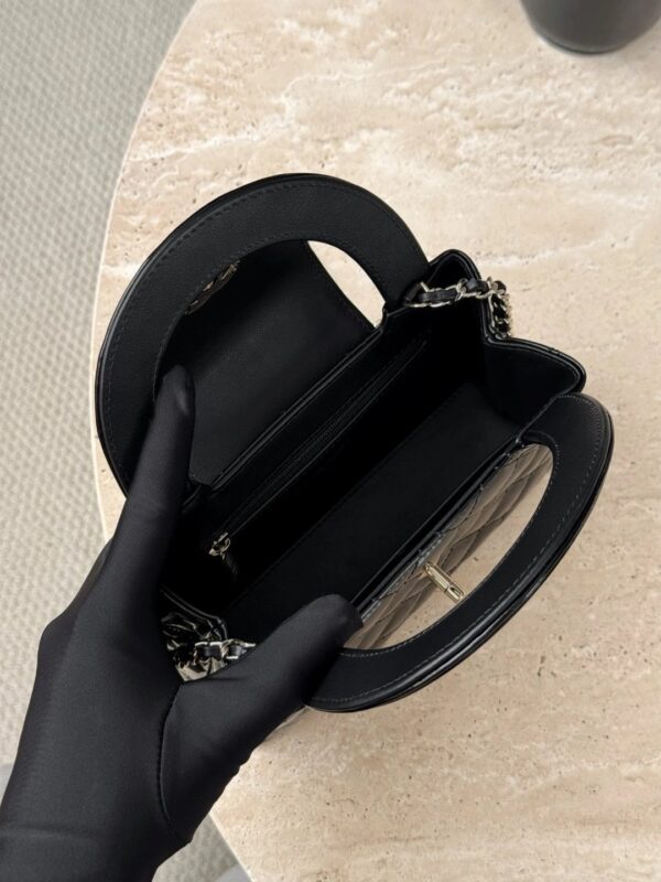 CHANEL Mirror calfskin Kelly Handle Bag