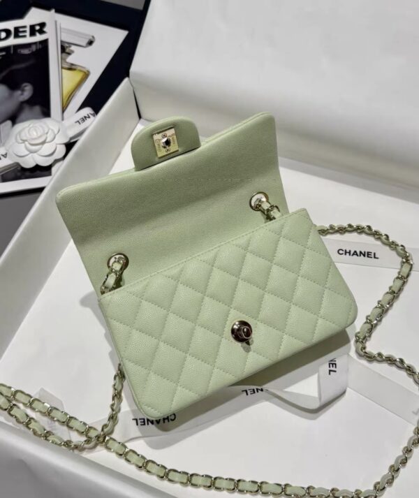 CHANEL Mini Classic Handbag Caviar Leather 20CM-Curated Rare Colors